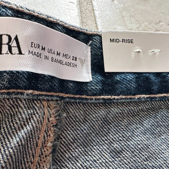 Zara, Denim, Mid-rise, short skirt - Picture 3 of 3